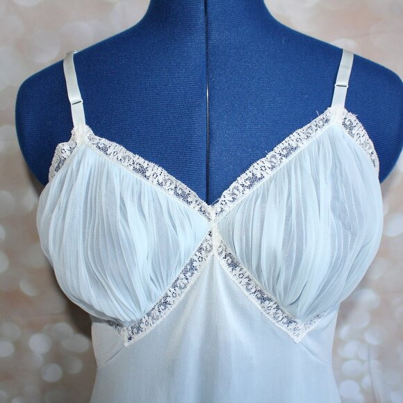 Vtg 50s Vanity Fair Powder Blue Chiffon Pleated Top & Hemline Dress Slip Size 32 - Picture 2 of 13